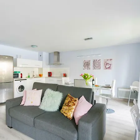 Dream Destination * Montevrain